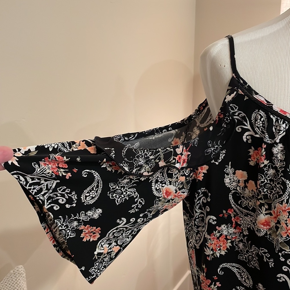 WHBM Blouse! - Picture 2 of 4